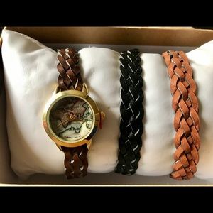 ✨BRAND NEW✨ Altar’d State world-face watch